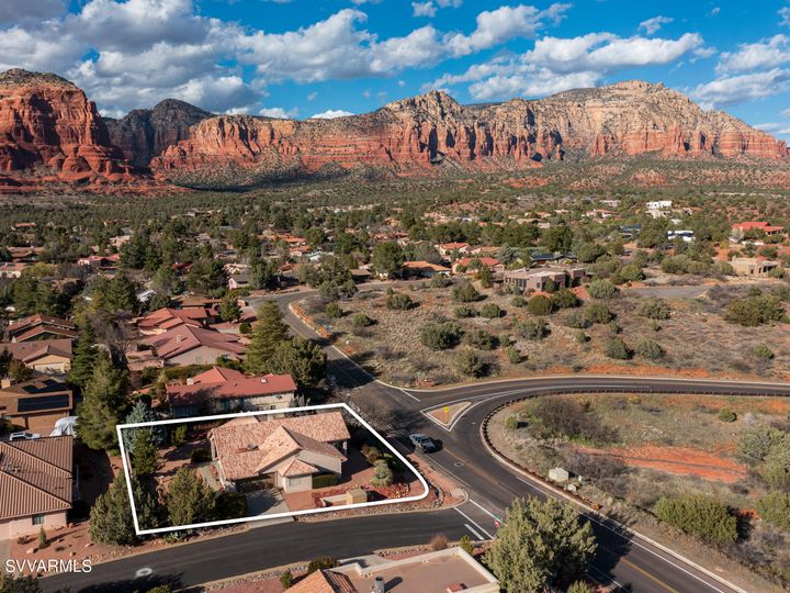 10 Concho Dr, Sedona, AZ | Cathedral View 1. Photo 17 of 38