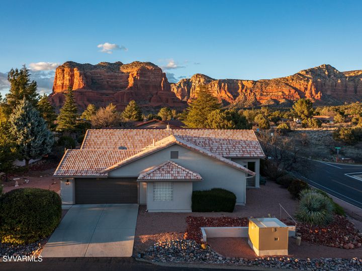 10 Concho Dr, Sedona, AZ | Cathedral View 1. Photo 19 of 38