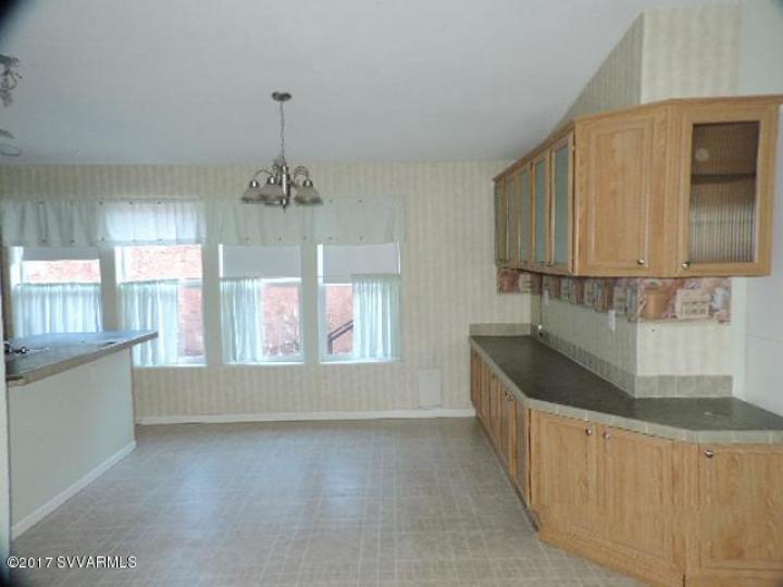 1040 W Mustang Blvd, Williams, AZ | Residential & Mobile. Photo 15 of 53