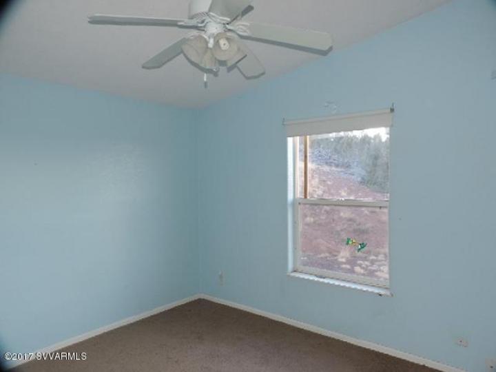 1040 W Mustang Blvd, Williams, AZ | Residential & Mobile. Photo 7 of 53