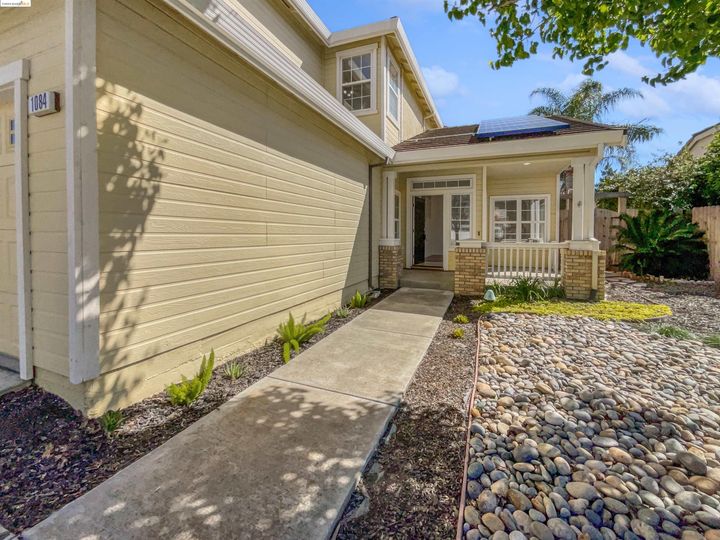 1084 Somersby, Brentwood, CA | Brentwood. Photo 4 of 26