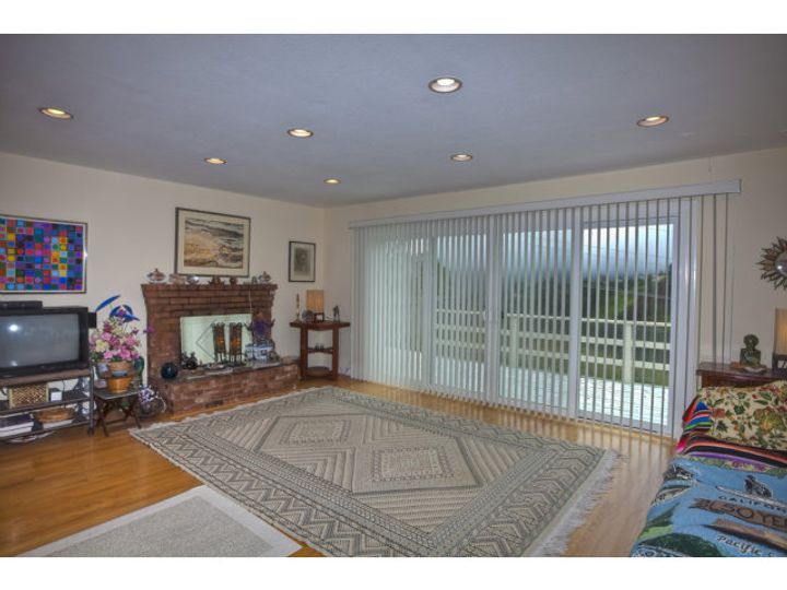 1140 Fassler Ave, Pacifica, CA | . Photo 4 of 19