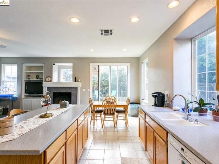 1144 Latham Ct, Brentwood, CA | Brentwood. Photo 13 of 40