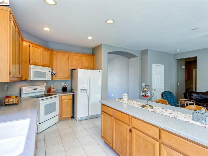 1144 Latham Ct, Brentwood, CA | Brentwood. Photo 18 of 40