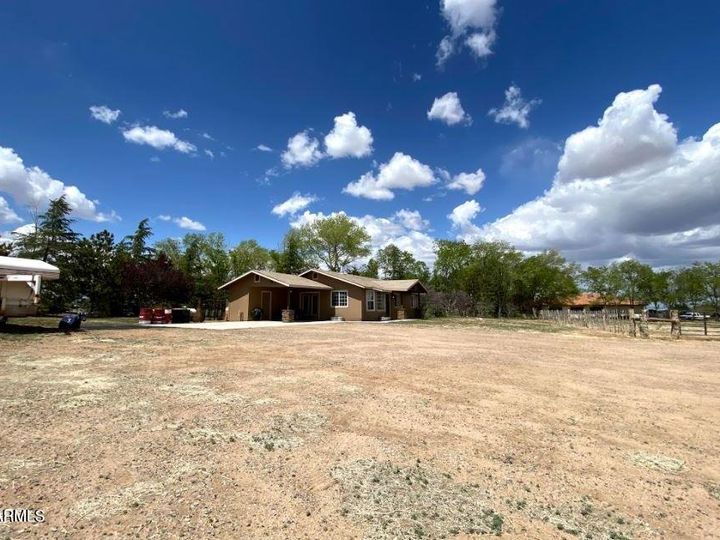 1160 S Johnson Ln, Chino Valley, AZ | 5 Acres Or More. Photo 1 of 47