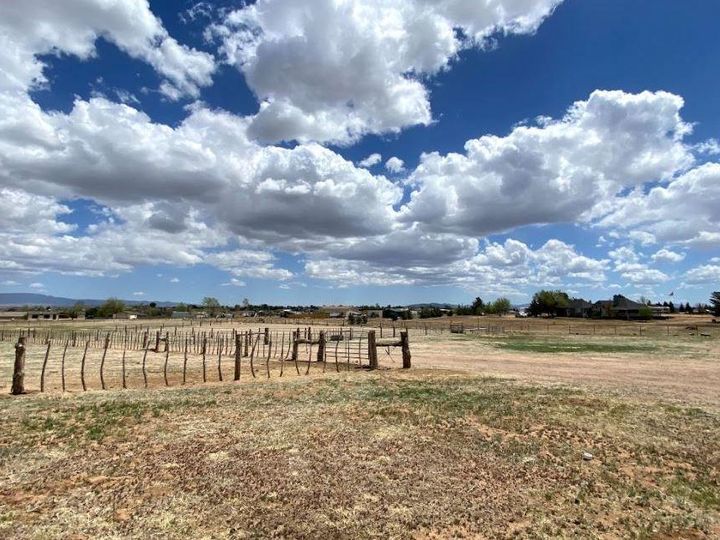 1160 S Johnson Ln, Chino Valley, AZ | 5 Acres Or More. Photo 29 of 47