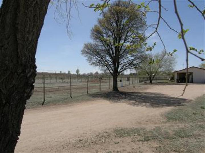 1204 E Perkinsville Rd, Chino Valley, AZ | 5 Acres Or More. Photo 3 of 22