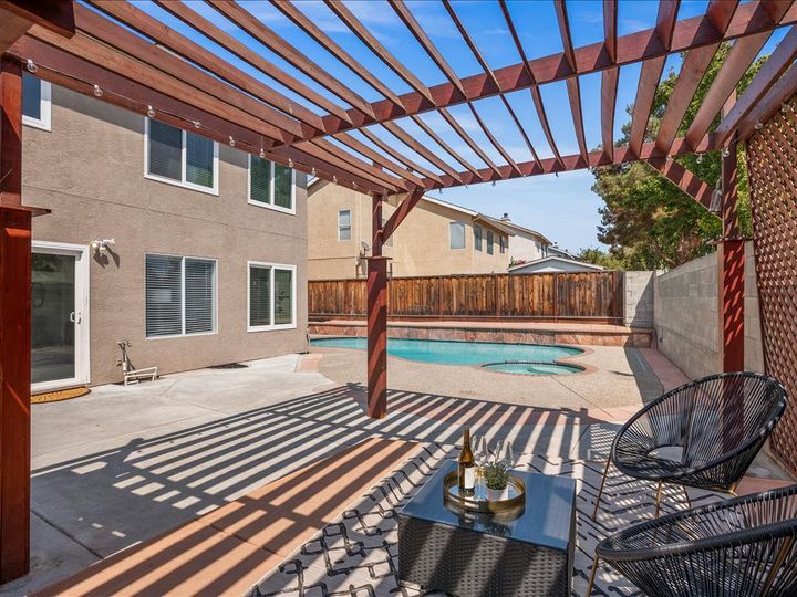 1261 Crestview Dr, Hollister, CA | . Photo 23 of 28