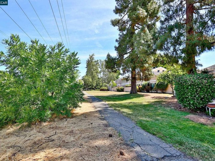 1295 Kenwal Rd #D, Concord, CA, 94521 Townhouse. Photo 18 of 19