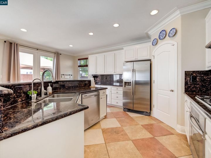 130 Tennyson Ct, Discovery Bay, CA | Ravenswood. Photo 13 of 58