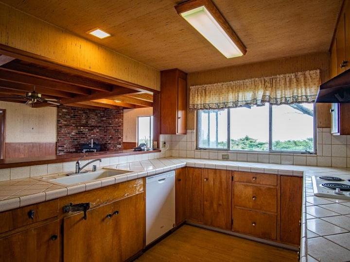 1308 Comstock Rd, Hollister, CA | . Photo 10 of 28