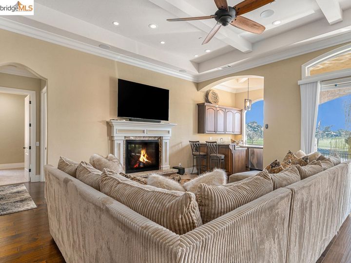 1321 Hampton Ct, Discovery Bay, CA | Discovery Bay Country Club. Photo 14 of 60