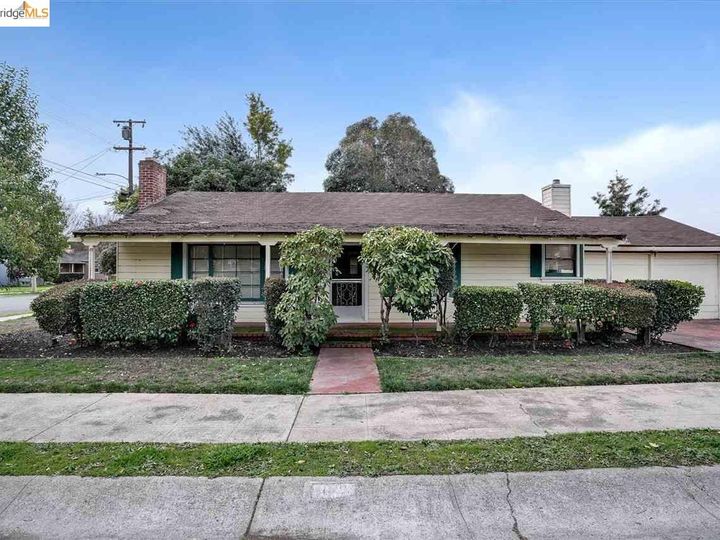 133 Pershing Dr, San Leandro, CA | Farrelly Pond. Photo 2 of 30