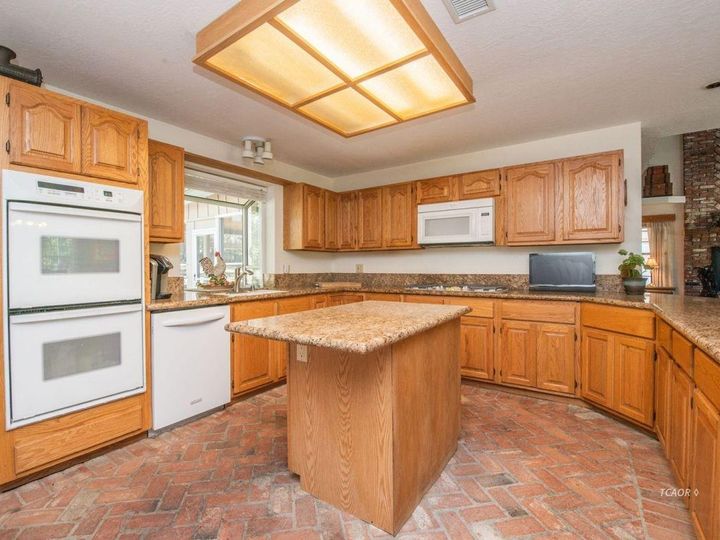 1330 Sky Ranch Rd, Junction City, CA | . Photo 11 of 23