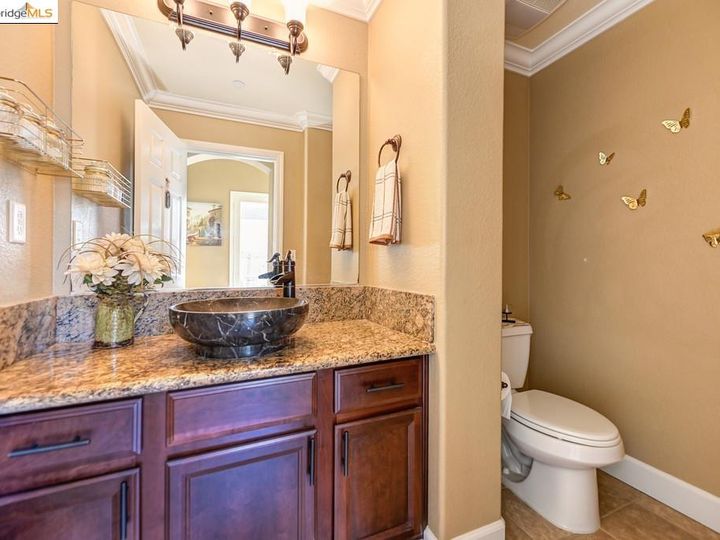 1332 Redcliffe Ln, Lincoln, CA | . Photo 23 of 51