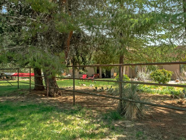 134 Horseback Ln, Sedona, AZ | Under 5 Acres. Photo 32 of 47