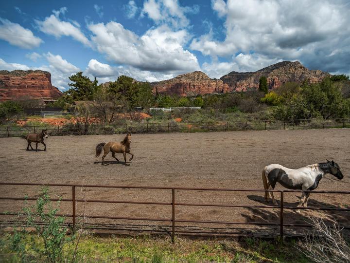 134 Horseback Ln, Sedona, AZ | Under 5 Acres. Photo 44 of 47