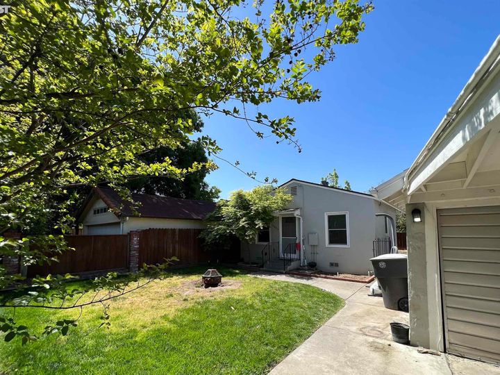 1345 Parker Ave, Tracy, CA | Central. Photo 13 of 24