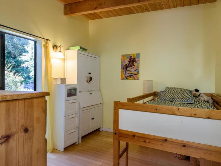 135 Russell Ave, Portola Valley, CA | . Photo 15 of 29