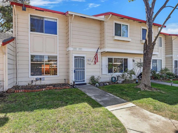 1368 Spring Valley Cmn, Livermore, CA, 94551 Townhouse. Photo 43 of 44