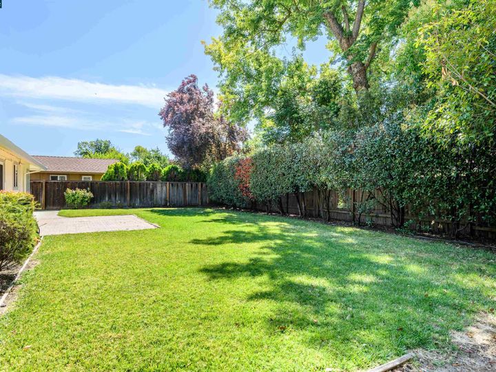 137 Cynthia Dr, Pleasant Hill, CA | Gregory Gardens. Photo 20 of 20