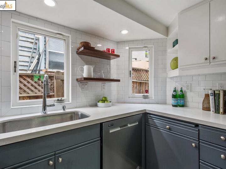 1378 E 36th St, Oakland, CA | Lower Glenview. Photo 17 of 39