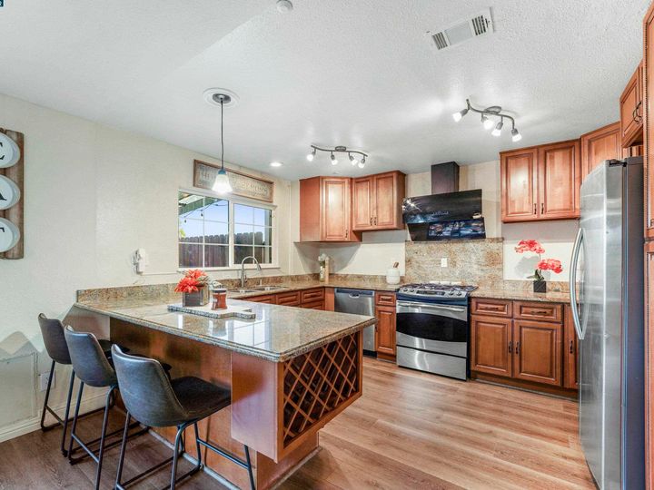 138 Outrigger Dr, Vallejo, CA | Clearpointe. Photo 12 of 40