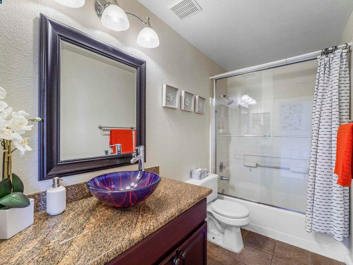 138 Outrigger Dr, Vallejo, CA | Clearpointe. Photo 18 of 40