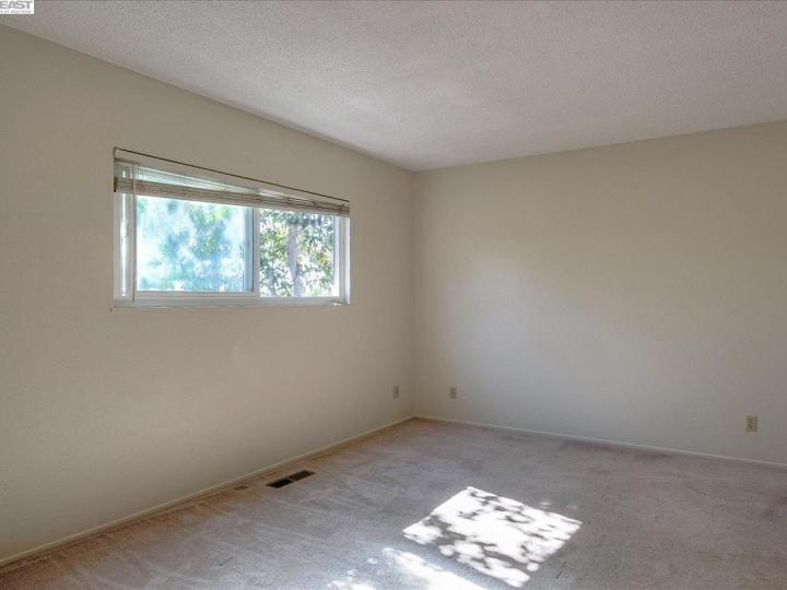 14050 Reed Ave, San Leandro, CA, 94578 Townhouse. Photo 14 of 29