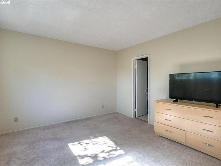 14050 Reed Ave, San Leandro, CA, 94578 Townhouse. Photo 15 of 29