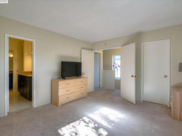 14050 Reed Ave, San Leandro, CA, 94578 Townhouse. Photo 16 of 29