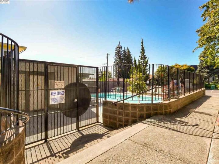 14050 Reed Ave, San Leandro, CA, 94578 Townhouse. Photo 25 of 29