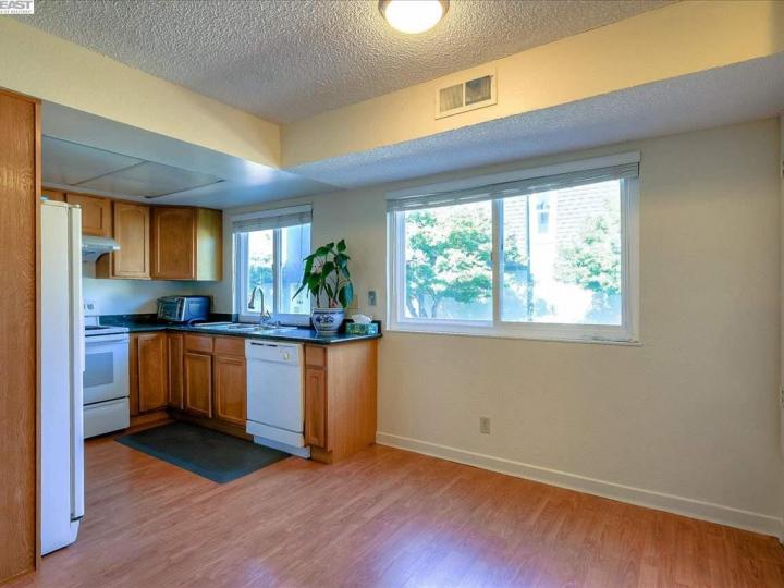 14050 Reed Ave, San Leandro, CA, 94578 Townhouse. Photo 8 of 29