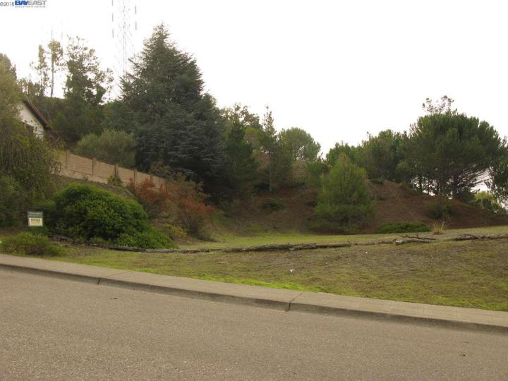 1447 Scenicview Dr San Leandro CA. Photo 2 of 6