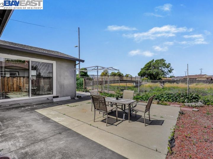15286 Laverne Dr, San Leandro, CA | Manor. Photo 39 of 52