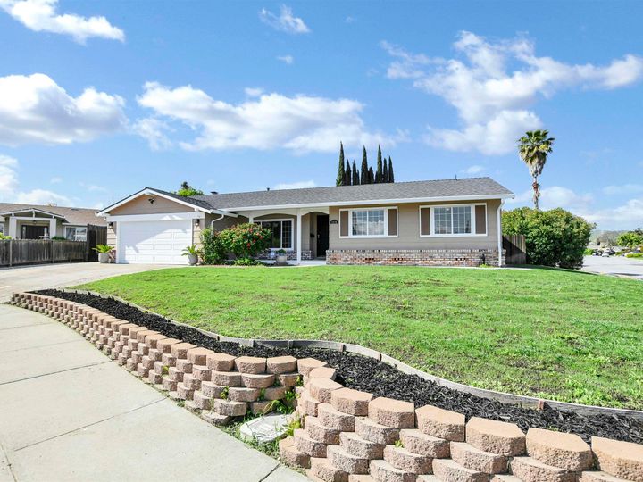 1576 Pinewood Pl, Pittsburg, CA | Meadows. Photo 1 of 25