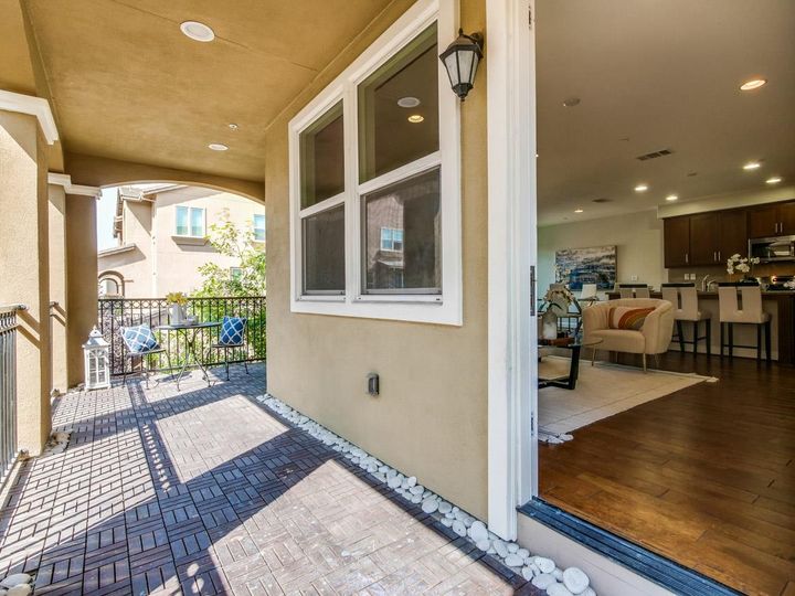 1652 Lee Way, Milpitas, CA, 95035 Townhouse. Photo 18 of 40