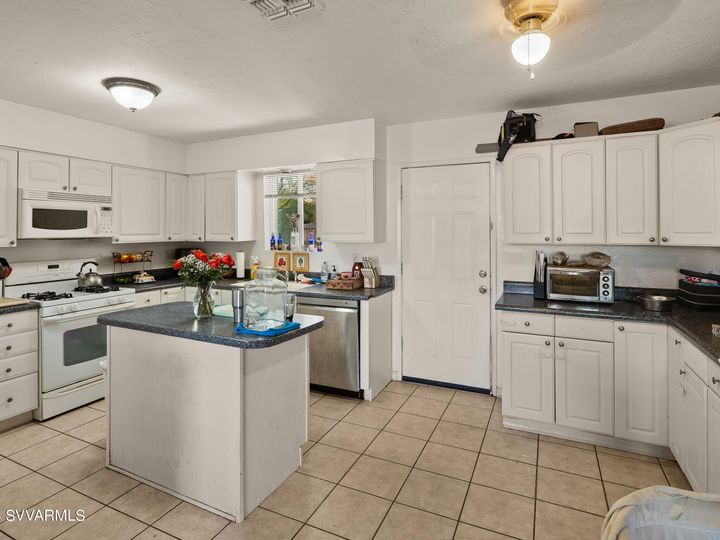 1719 E Cherry St, Cottonwood, AZ | In The Valley. Photo 5 of 24