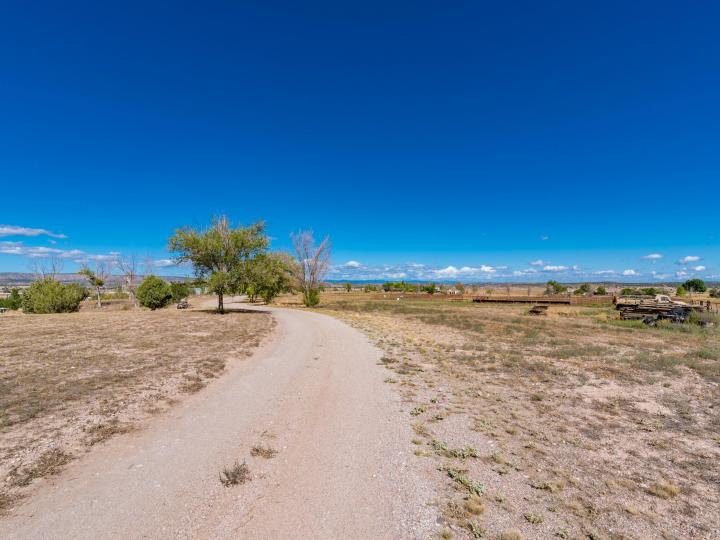 1725 W Kings Ct, Paulden, AZ | 5 Acres Or More. Photo 16 of 39