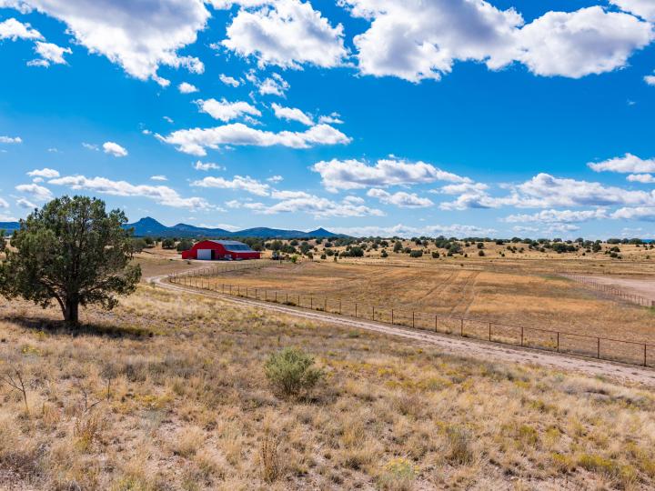 1725 W Kings Ct, Paulden, AZ | 5 Acres Or More. Photo 25 of 39