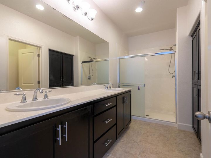 1805 Lee Way, Milpitas, CA, 95035 Townhouse. Photo 37 of 40