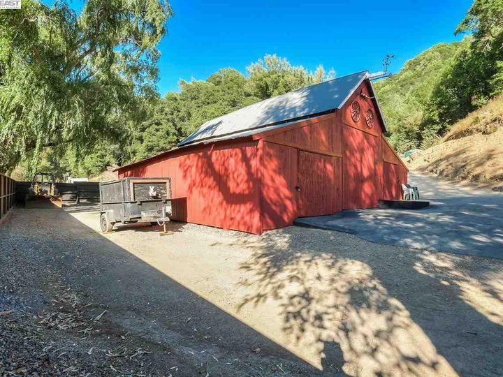 18208 Cull Canyon Rd, Castro Valley, CA | County. Photo 28 of 37