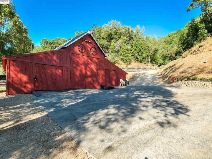 18208 Cull Canyon Rd, Castro Valley, CA | County. Photo 31 of 37