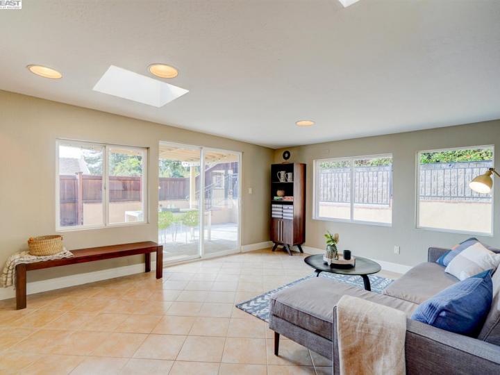 18579 Carlwyn Dr, Castro Valley, CA | Lake Chabot. Photo 18 of 40
