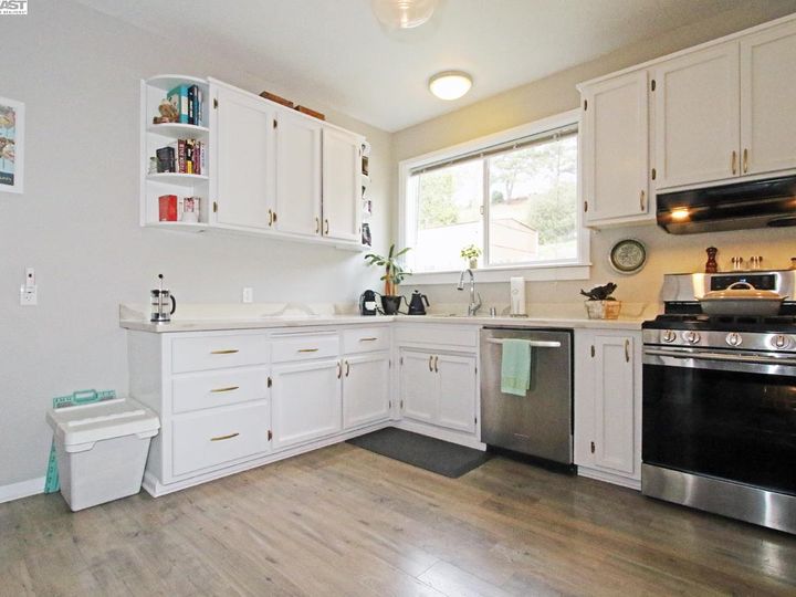 18810 Stanton Ave, Castro Valley, CA | Chabot. Photo 9 of 22