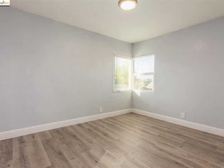 19 Mesa St, Vallejo, CA | Beverly Hills. Photo 17 of 24