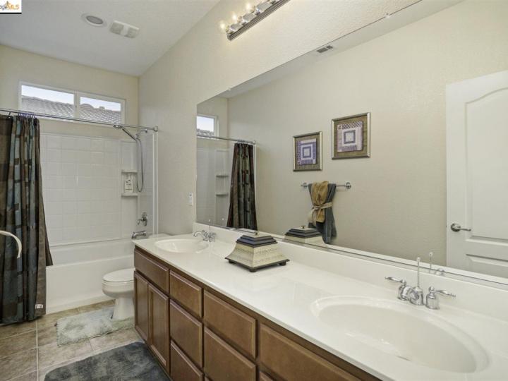 1902 Red Rock Rd, Brentwood, CA | Brentwood. Photo 15 of 25
