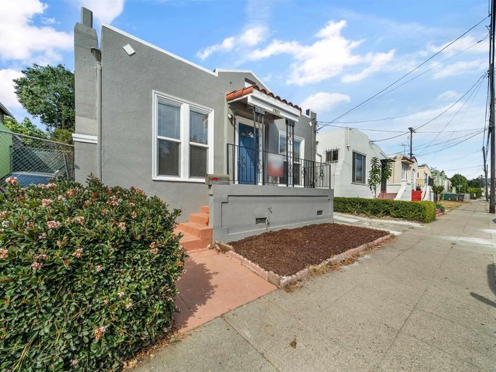 1921 14th, Oakland, CA | East Oakland. Photo 2 of 24