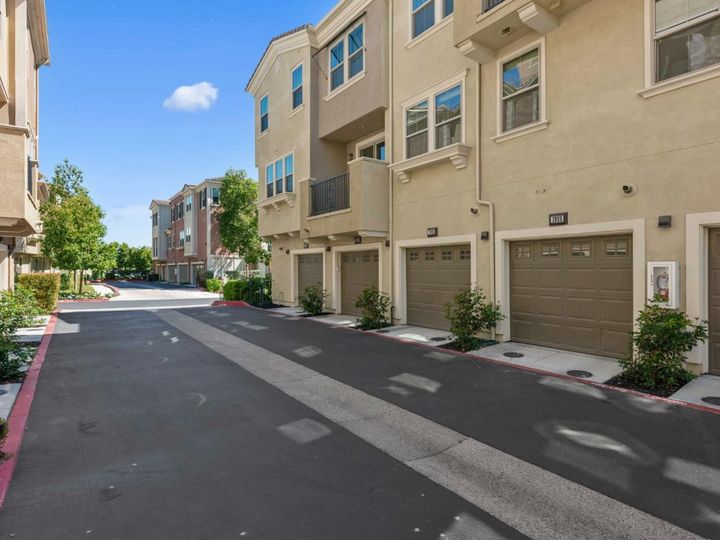 1925 Journey St, Milpitas, CA, 95035 Townhouse. Photo 13 of 46