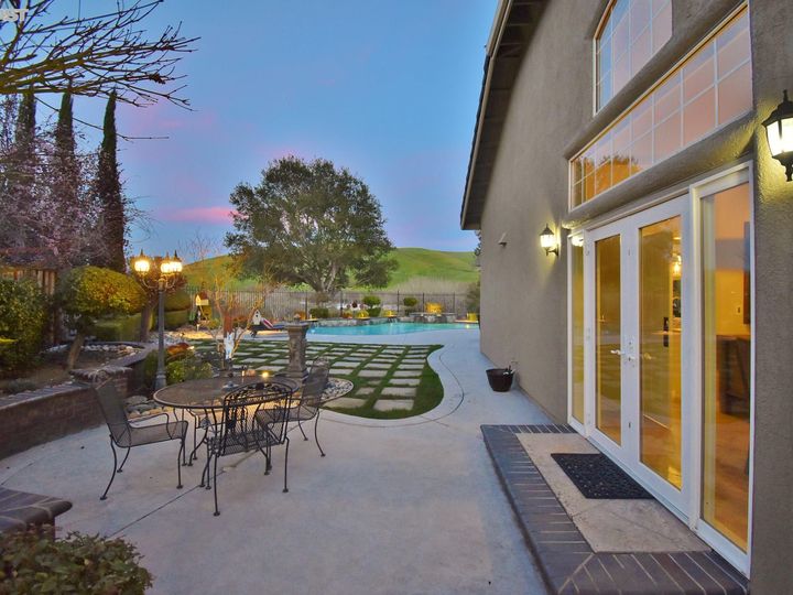 1940 Knollcrest Ct, San Ramon, CA | Old Ranch Estate. Photo 45 of 58